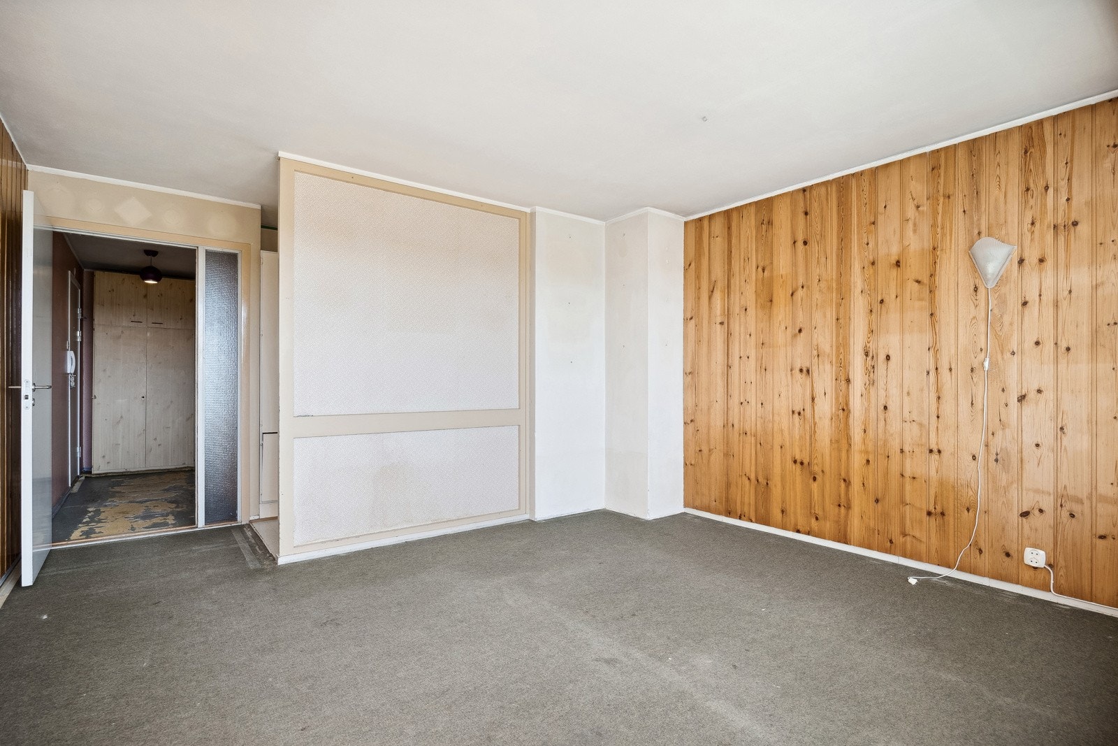 Stuen har mange møbleringsmuligheter og kan innredes etter egne behov og preferanser. Galleribilde