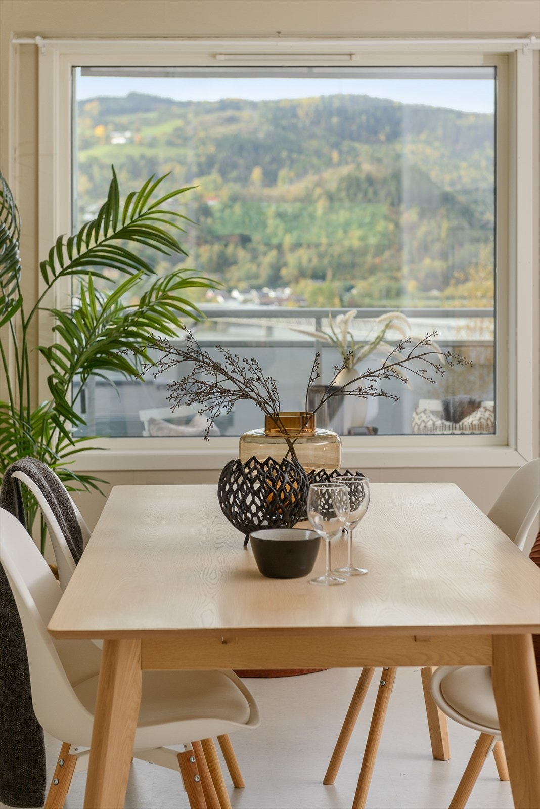 Nydelig utsikt også fra spiseplassen. Galleribilde