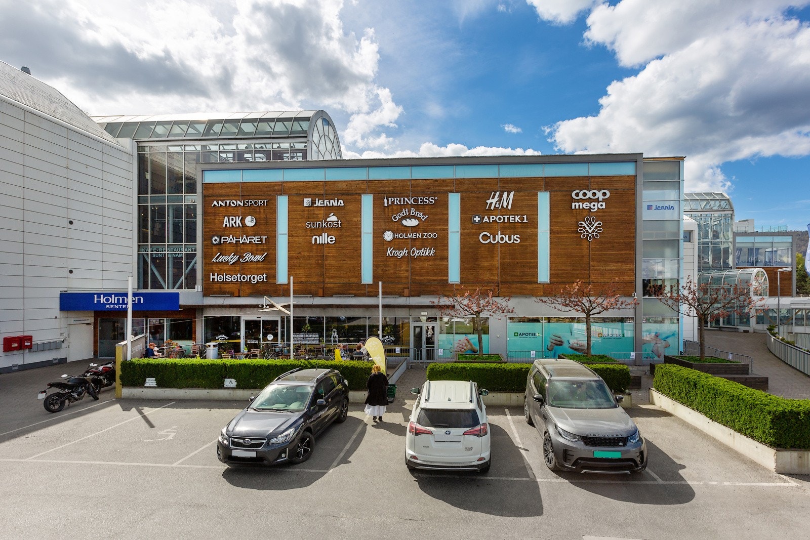 Bilder fra nærområde, bl.a Holmensenteret Galleribilde