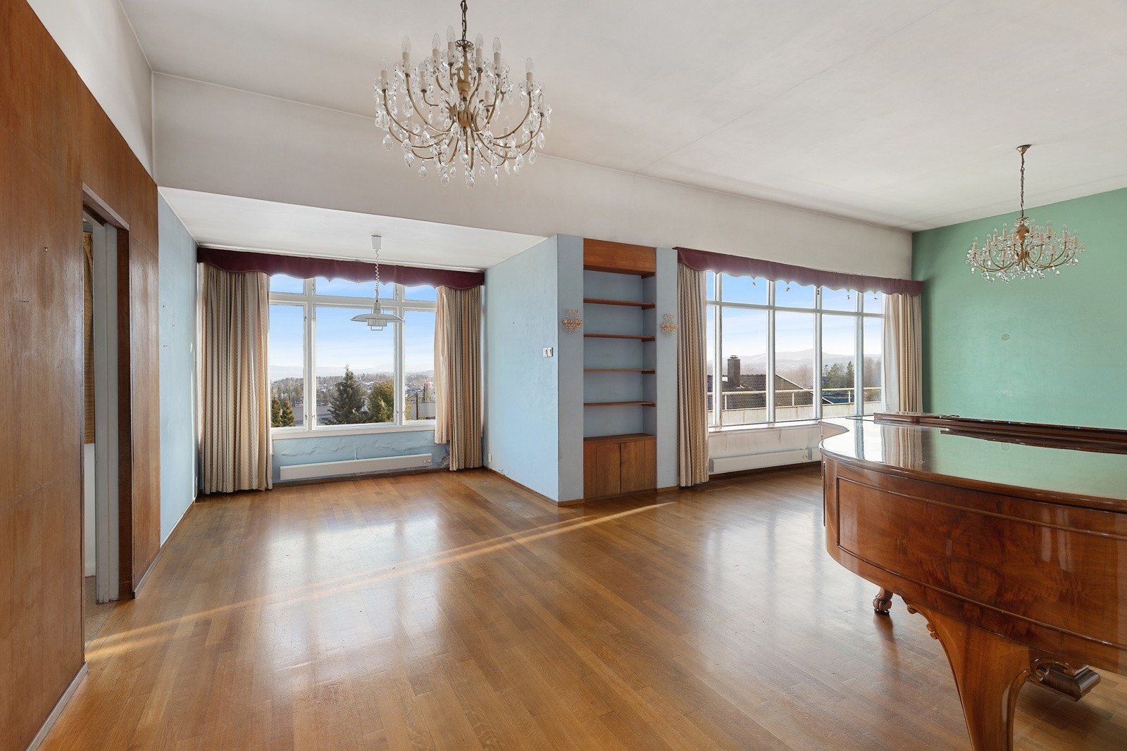 Stor stue/spisestue Galleribilde