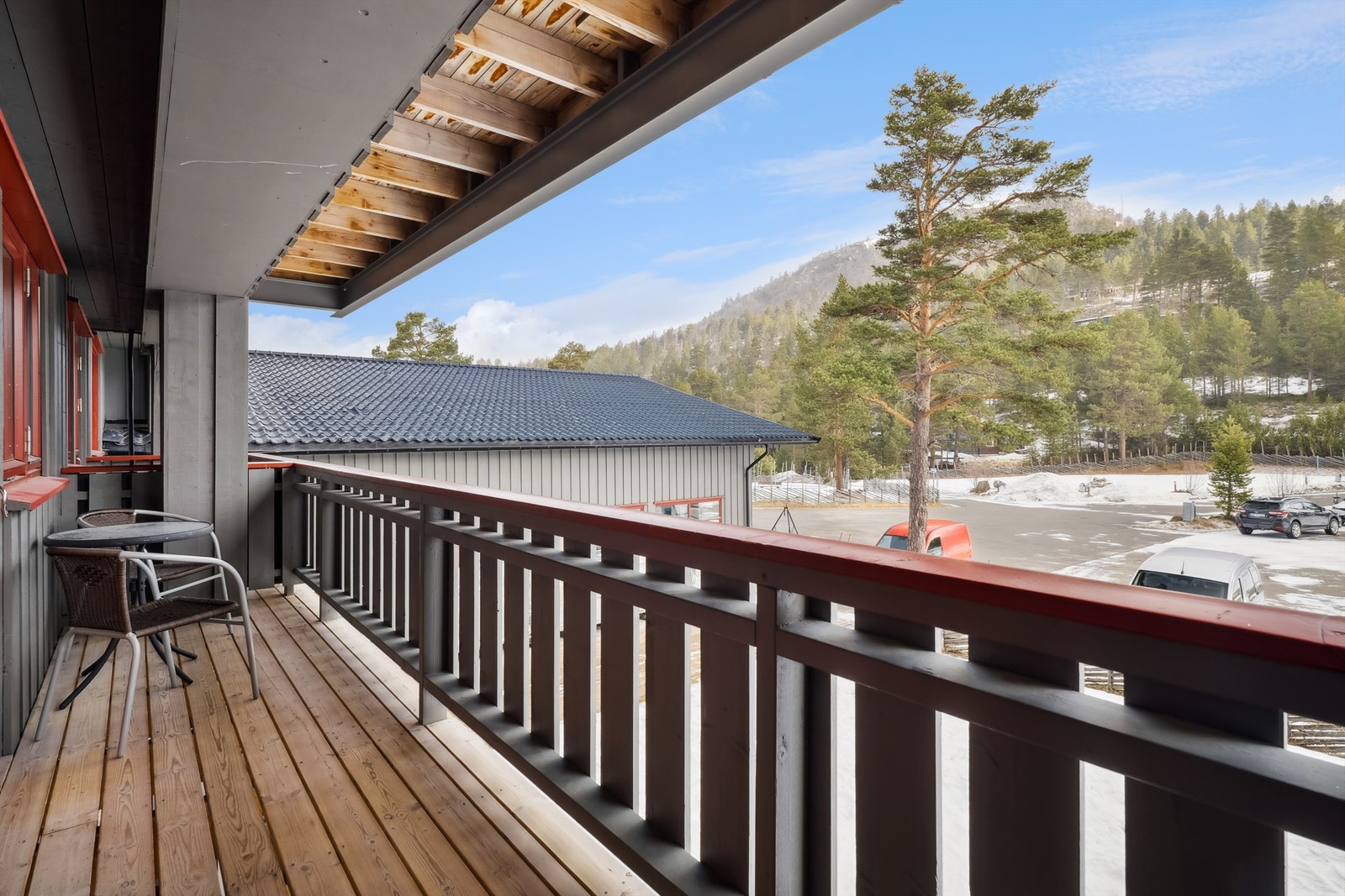 Veranda utenfor rom 302 og 303 Galleribilde