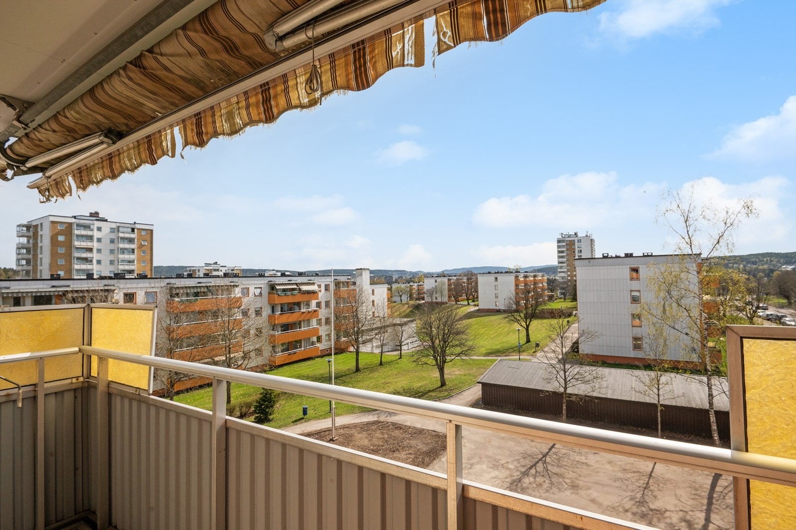 Borettslaget har flotte og grønne utearealer Galleribilde