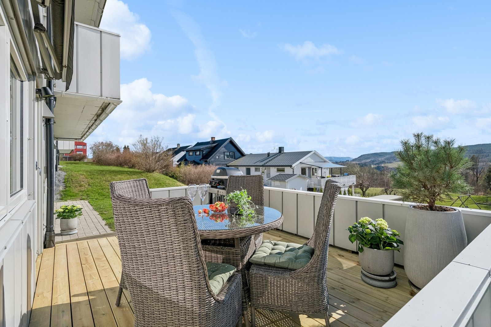 Her kan du nyte solen og utsikten! Galleribilde