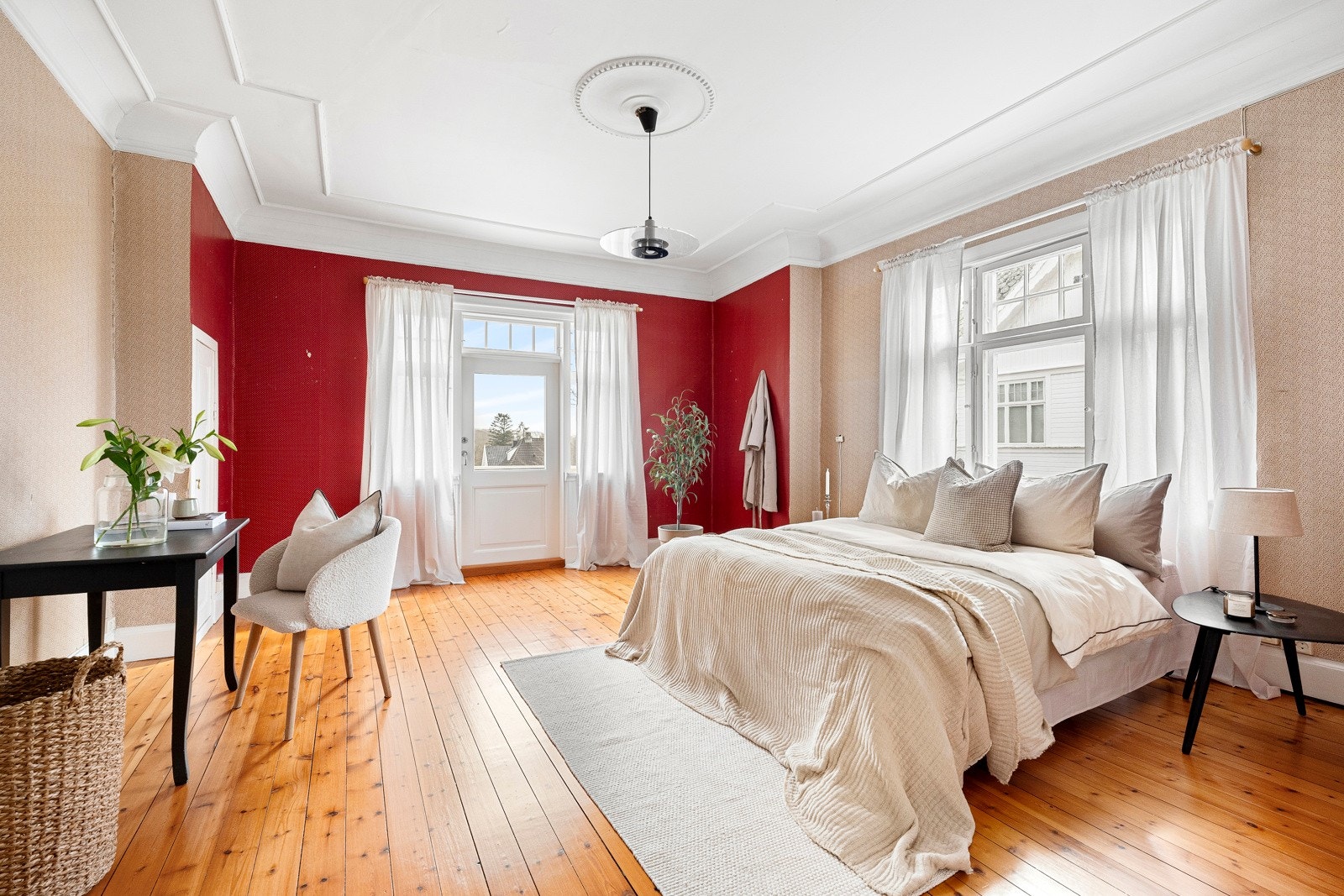 Det er fire pene soverom i eneboligen, og alle ligger samlet i andre etasje. Galleribilde