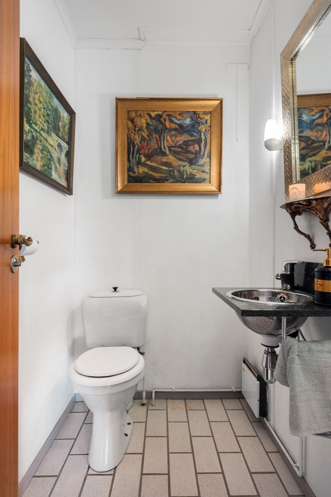 Toalettrom Galleribilde