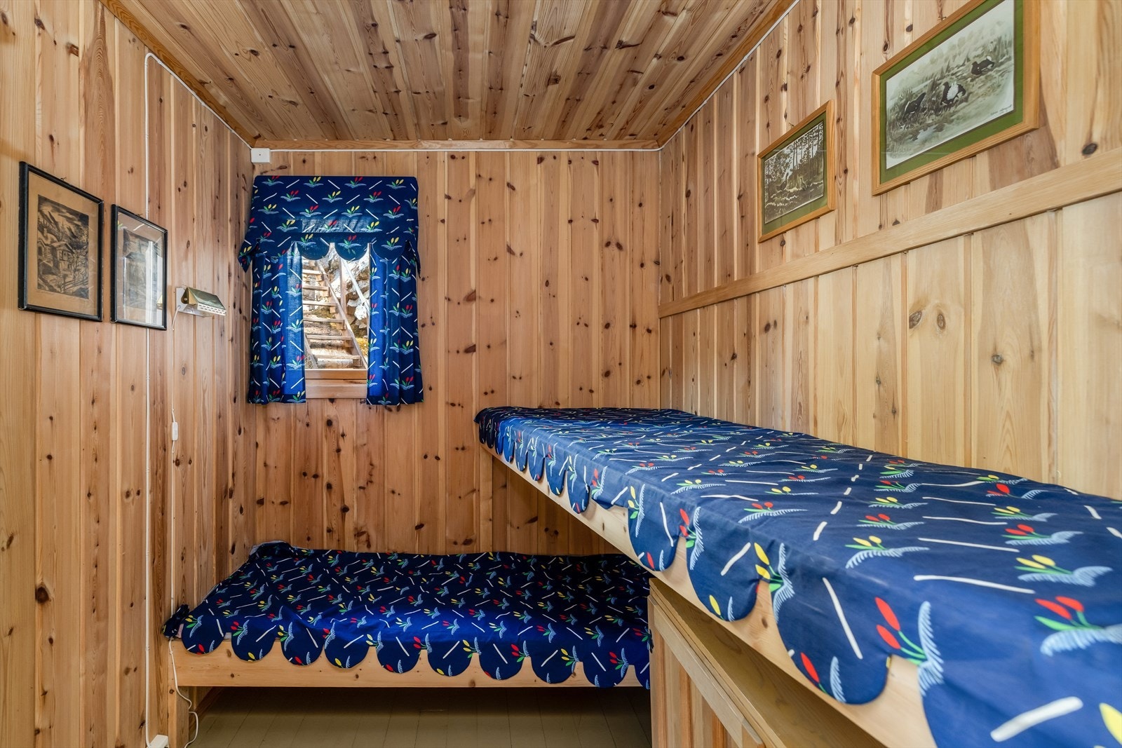 Hytta har 3 soverom med ca 7 soveplasser. Galleribilde