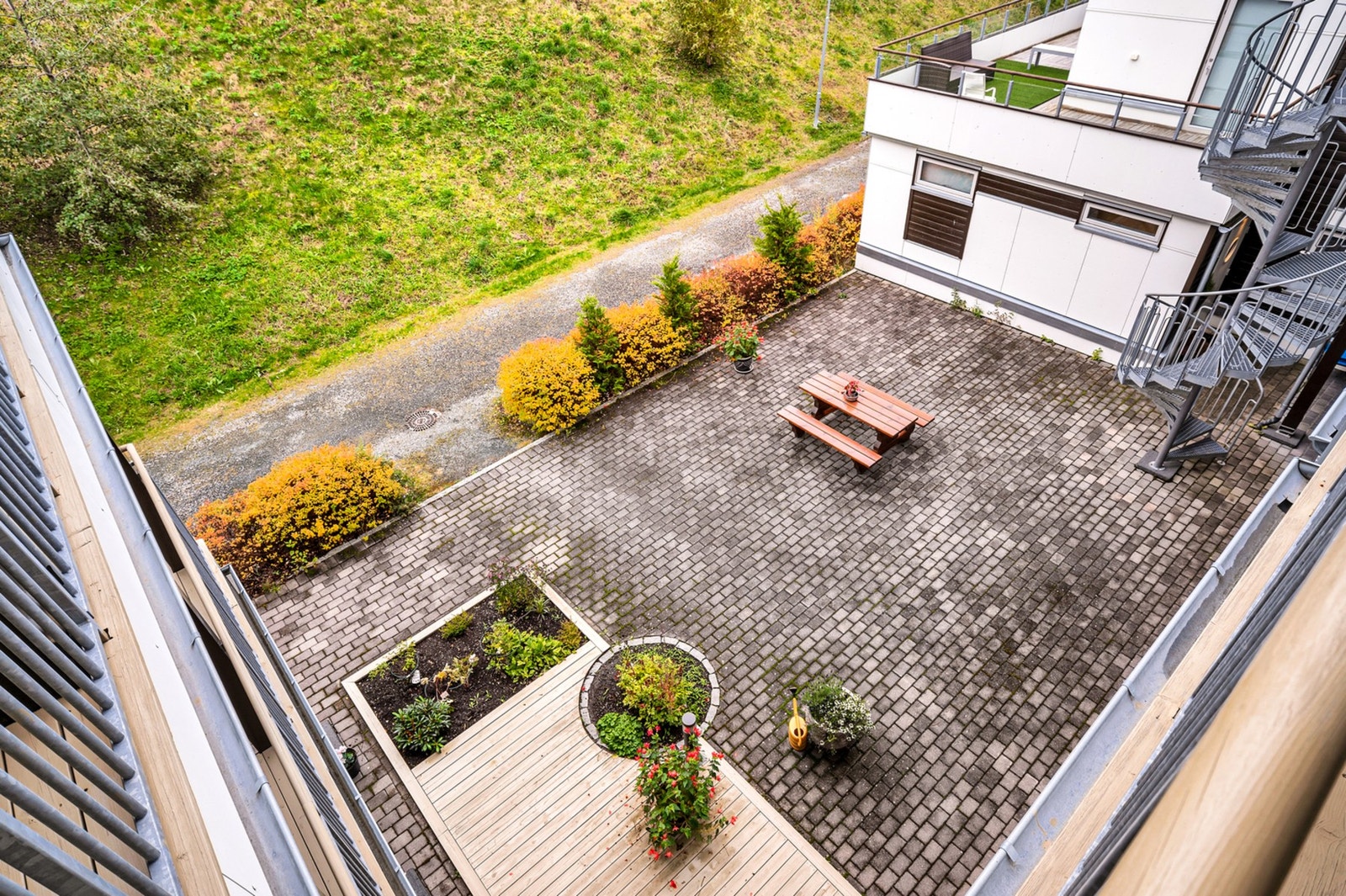 Pent opparbeidede uteområder. Galleribilde