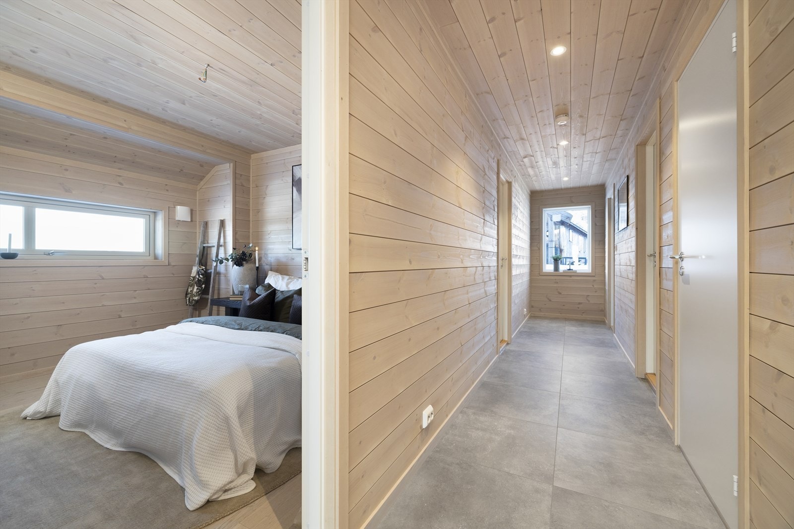 Det er varmekabler i gulv i store deler av hytta. Galleribilde