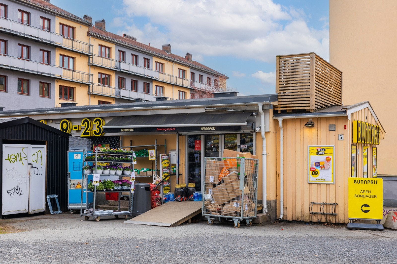 Under 1 min gange til søndagsåpent Bunnpris. Galleribilde