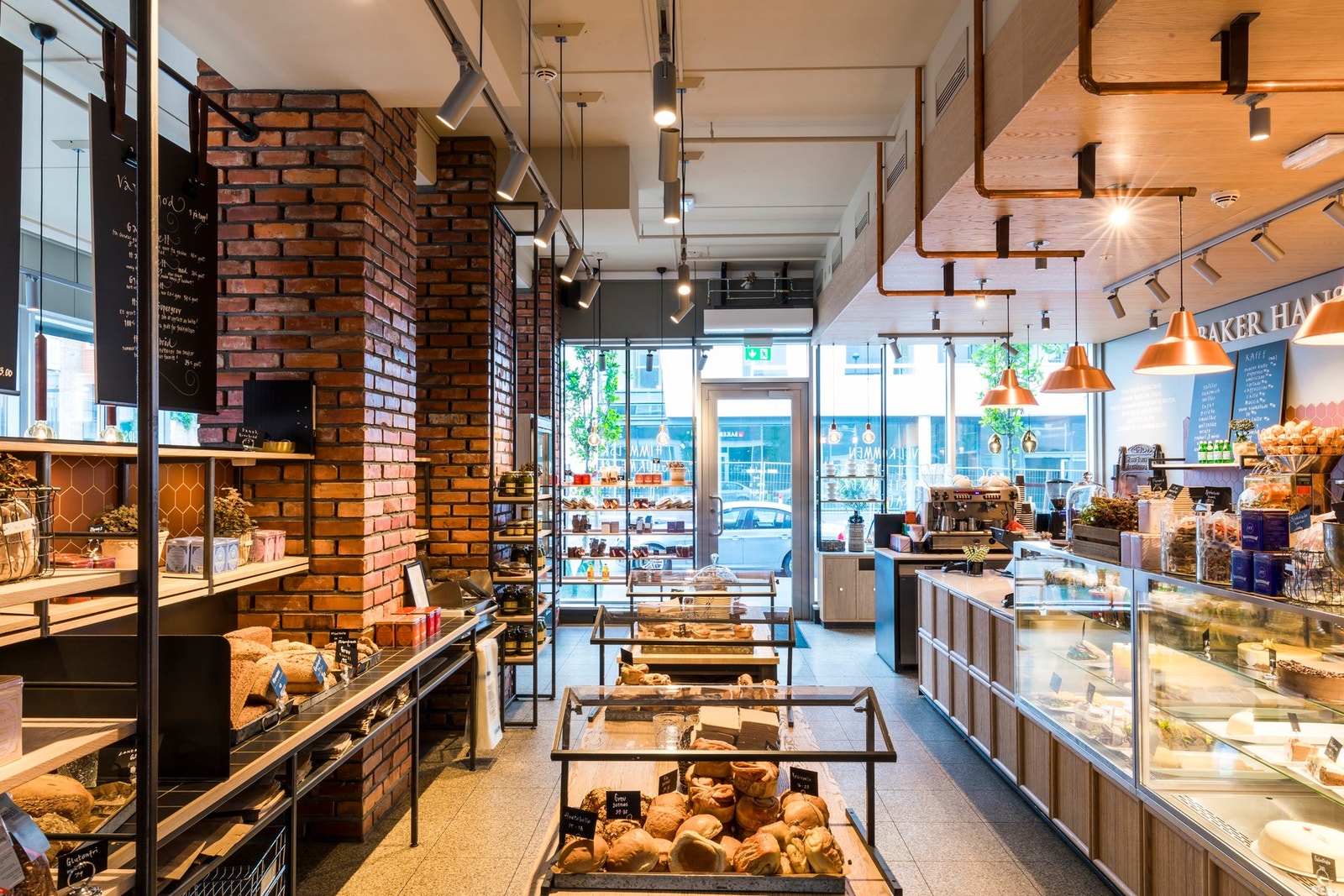 Nærområdet er godt etablert med flere hyggelige spisesteder. Galleribilde