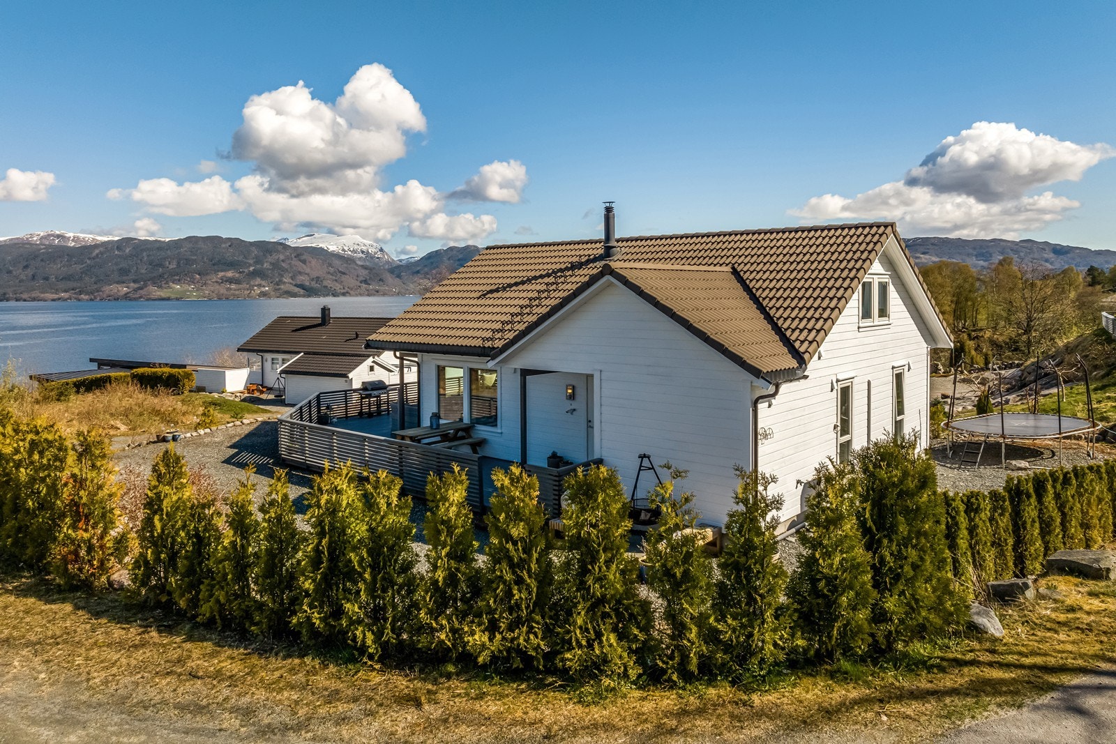 Usjenert fra veien Galleribilde