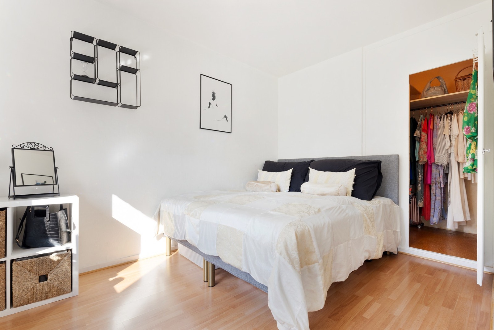 Soverommet ligger i direkte tilknytning til en bod. Galleribilde