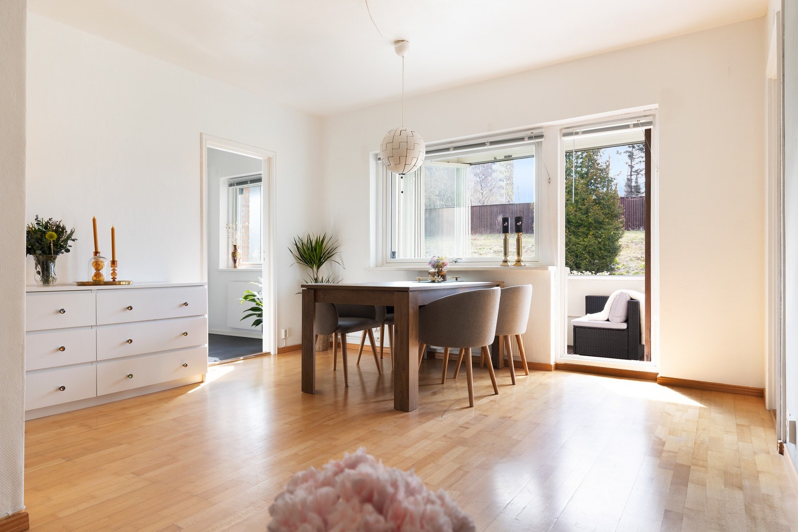 Fyring og varmtvann er inkludert i felleskostnadene. Galleribilde