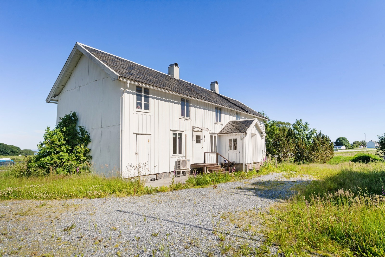Eiendommen er fordelt på tre bruksnummer og har totalt tomteareal ca 7 269 m² Galleribilde