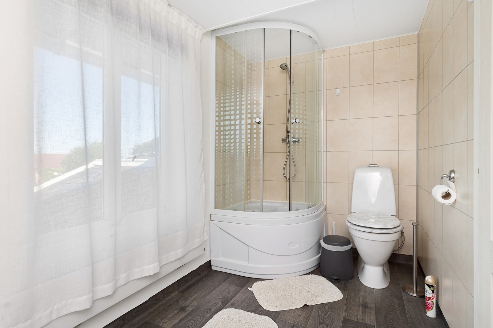 Bad sør i 2. etasje Galleribilde