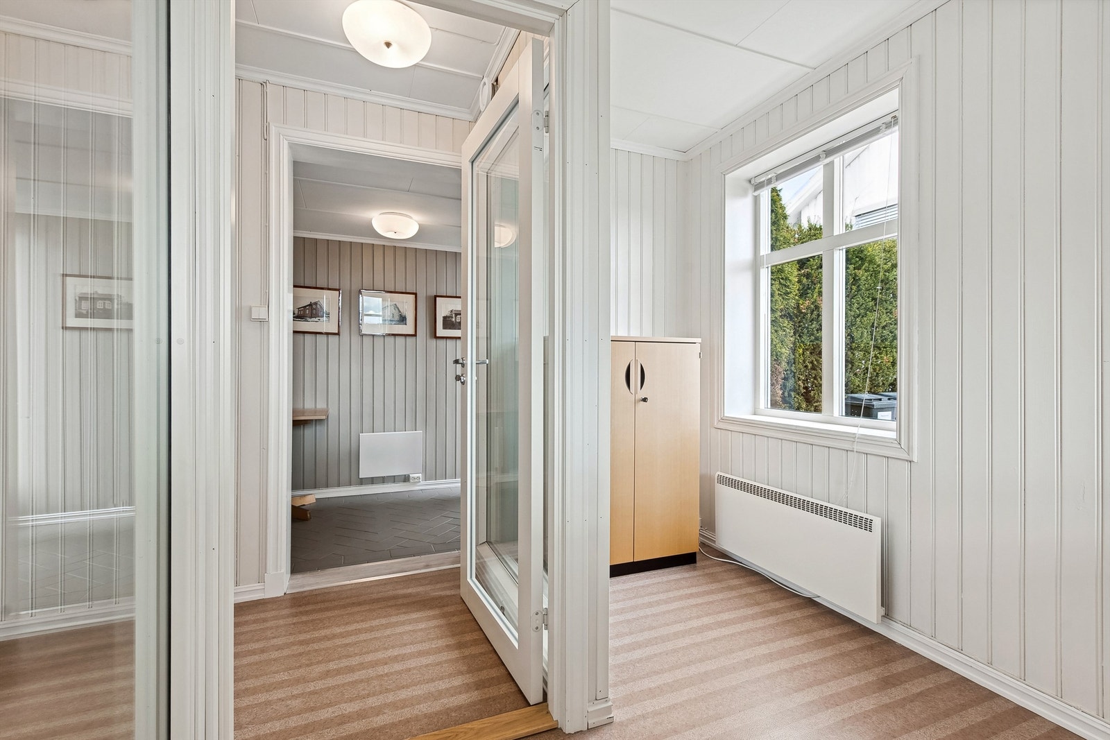 Kontordel 1. etasje. Galleribilde