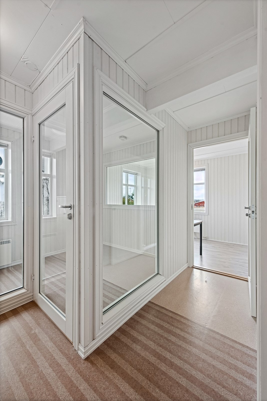 Kontordel 1. etasje. Galleribilde