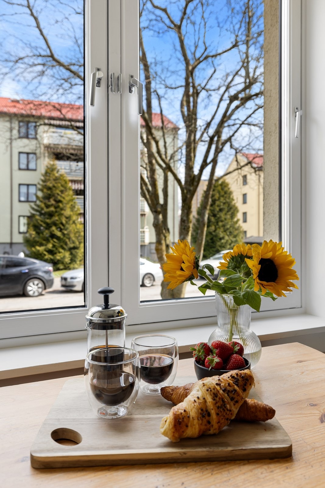 Her kan du nyte morgensolen og en god kopp kaffe Galleribilde