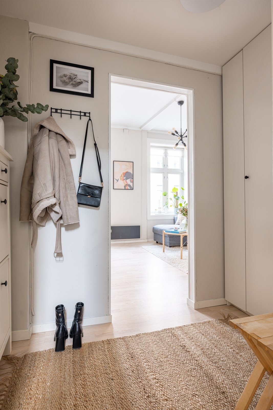 Disponibel kjellerbod, felles vaskeri og sykkelbod Galleribilde