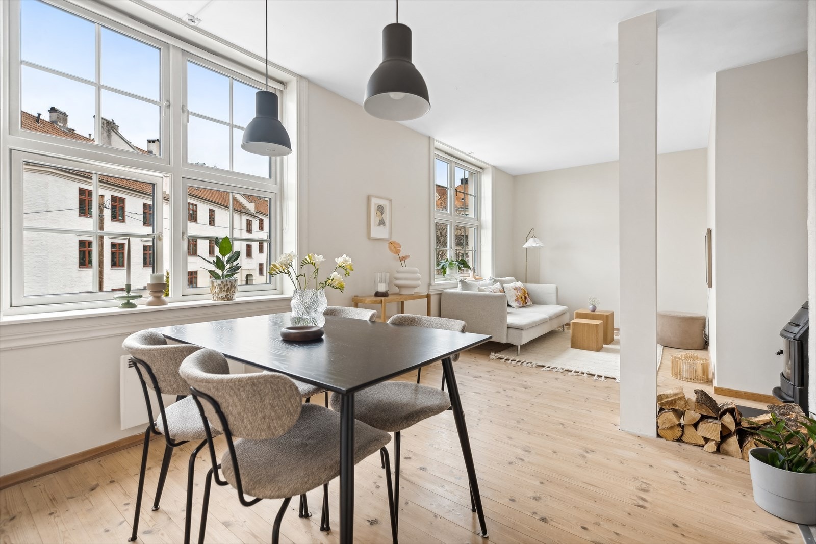 Stine Louise Opstadmo ved DNB Eiendom har gleden av å presentere Rosenhoffgata 7C. Galleribilde