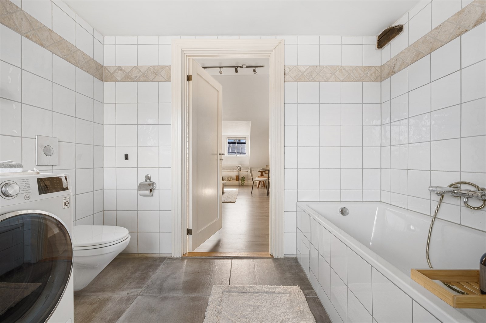 I tillegg er det opplegg for vaskemaskin og tørketrommel. Galleribilde