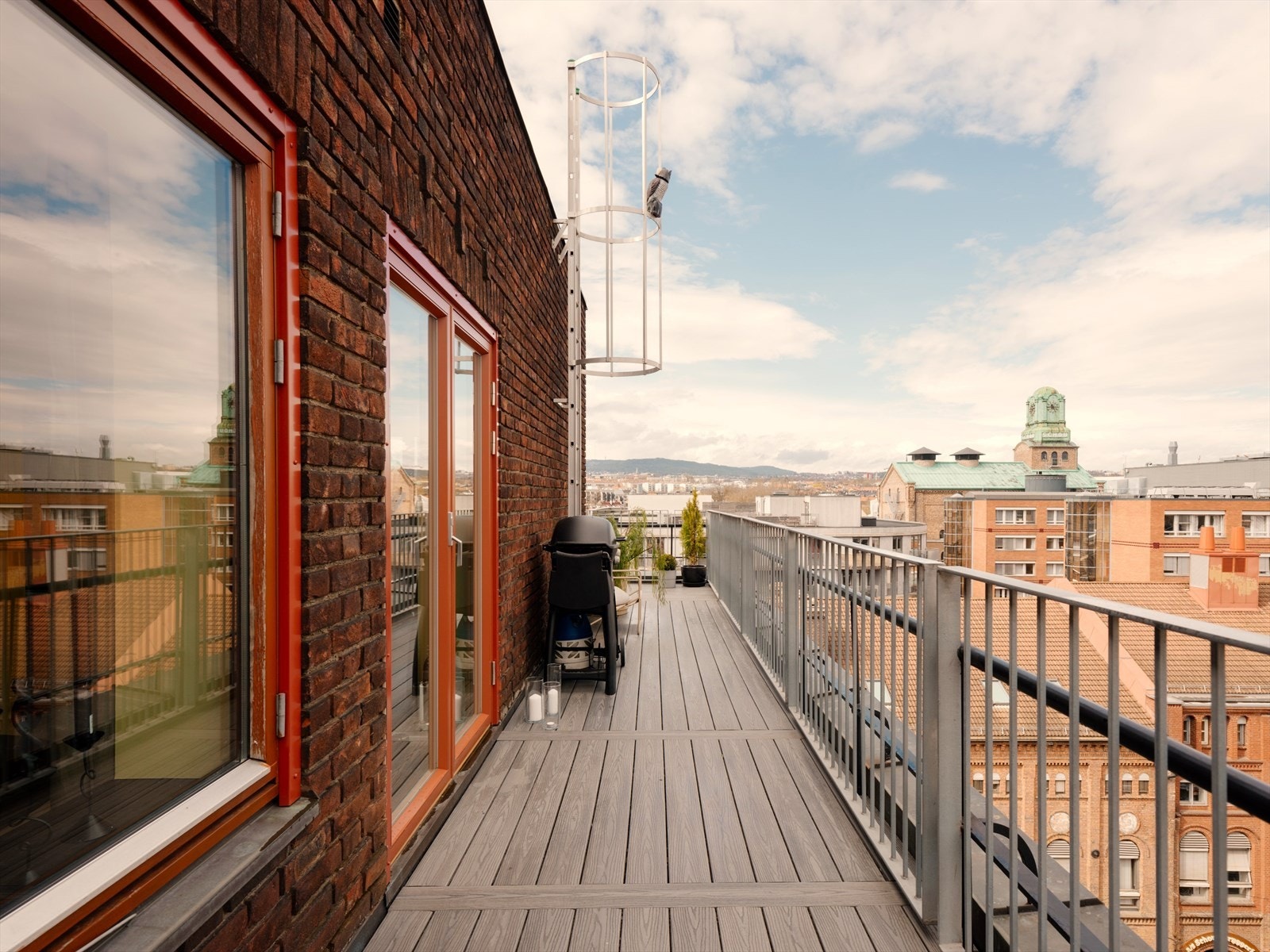 På dagtid har du ultimate solforhold, og kan flytte deg etter solen gjennom dagen. Galleribilde