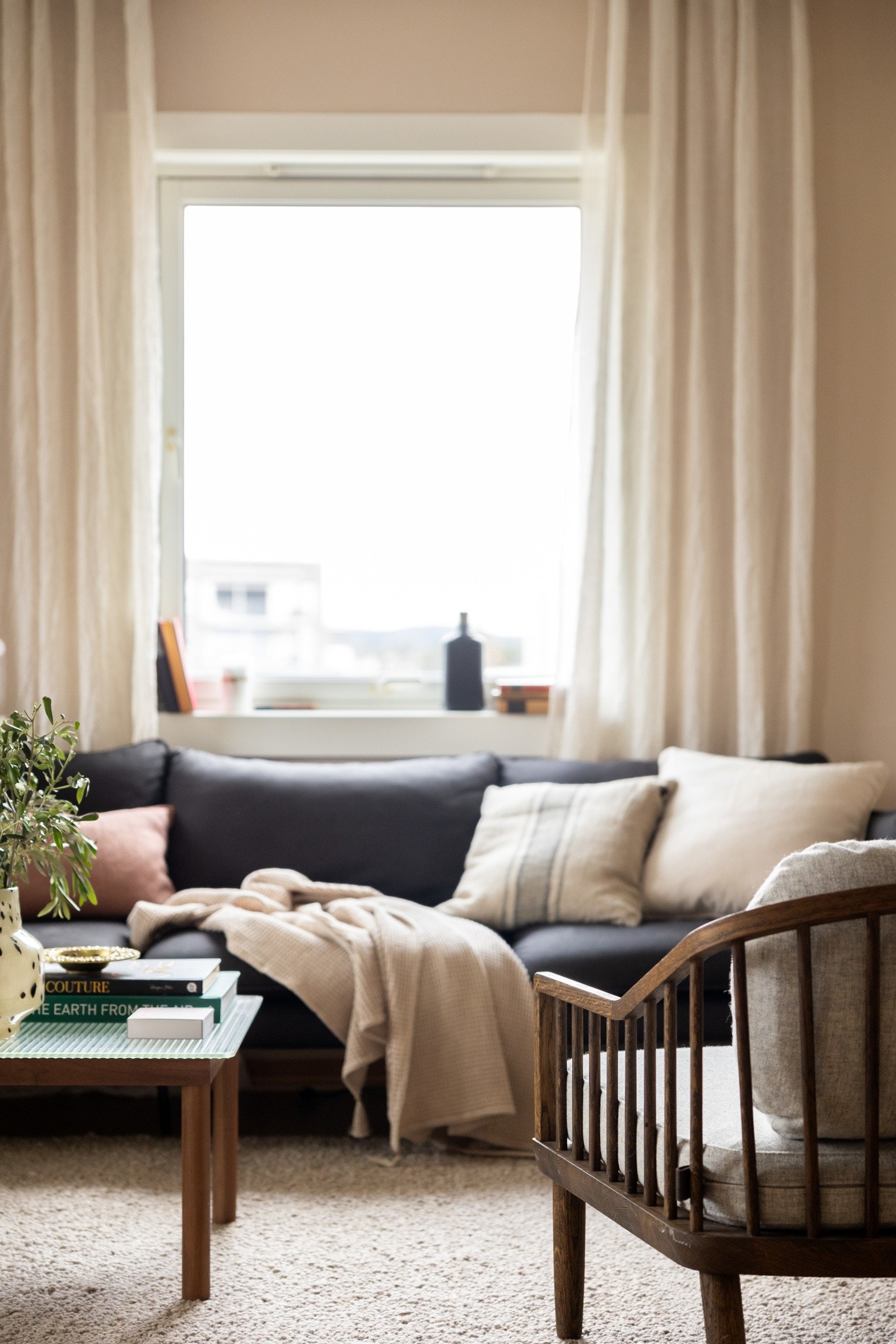 Her har du gode møbleringsmuligheter av sofagruppe og tv-bord. Galleribilde