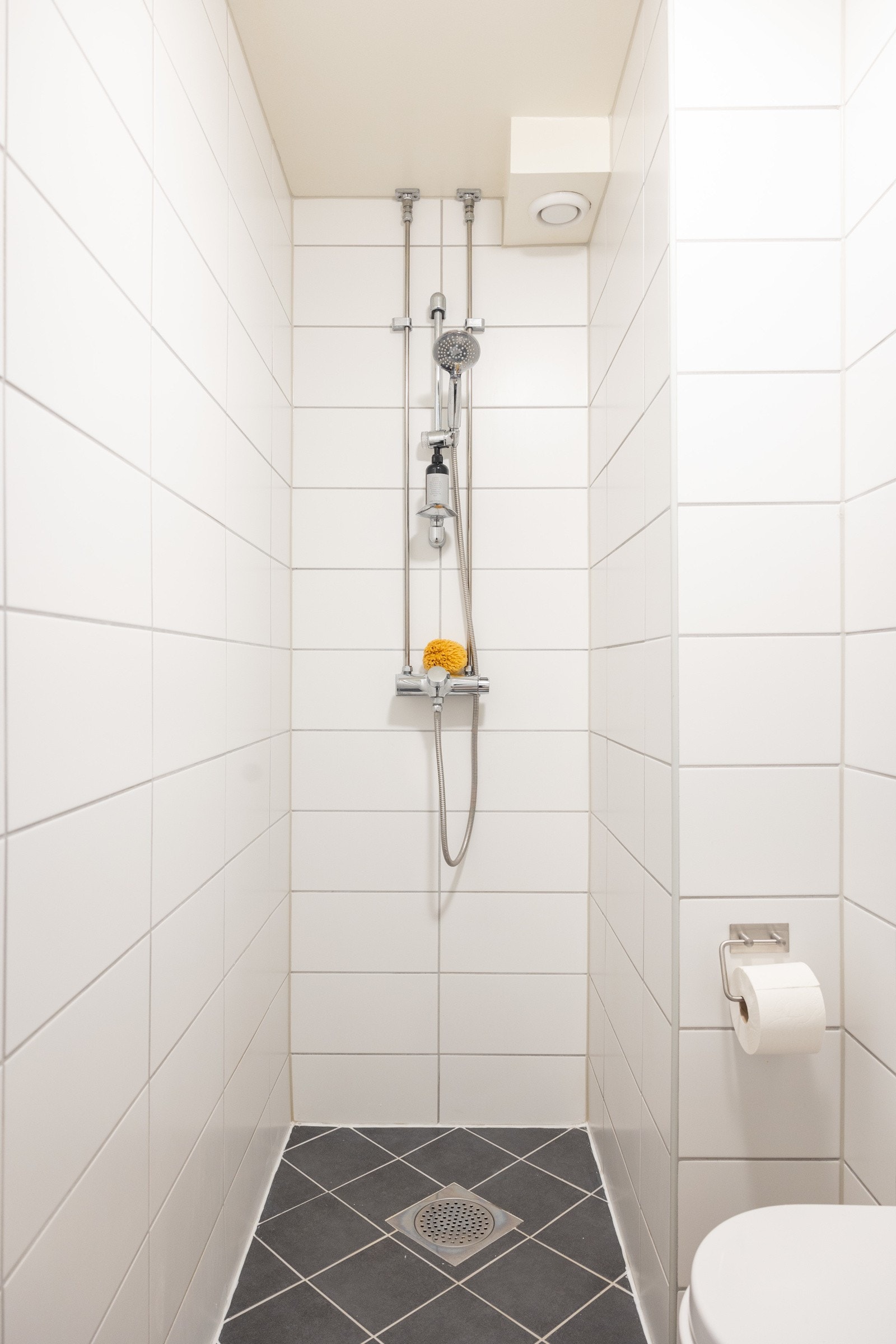 Borettslaget gjennomførte rehabilitering/oppussing av alle bad i perioden 2022- 2023 i hele borettslaget. Galleribilde