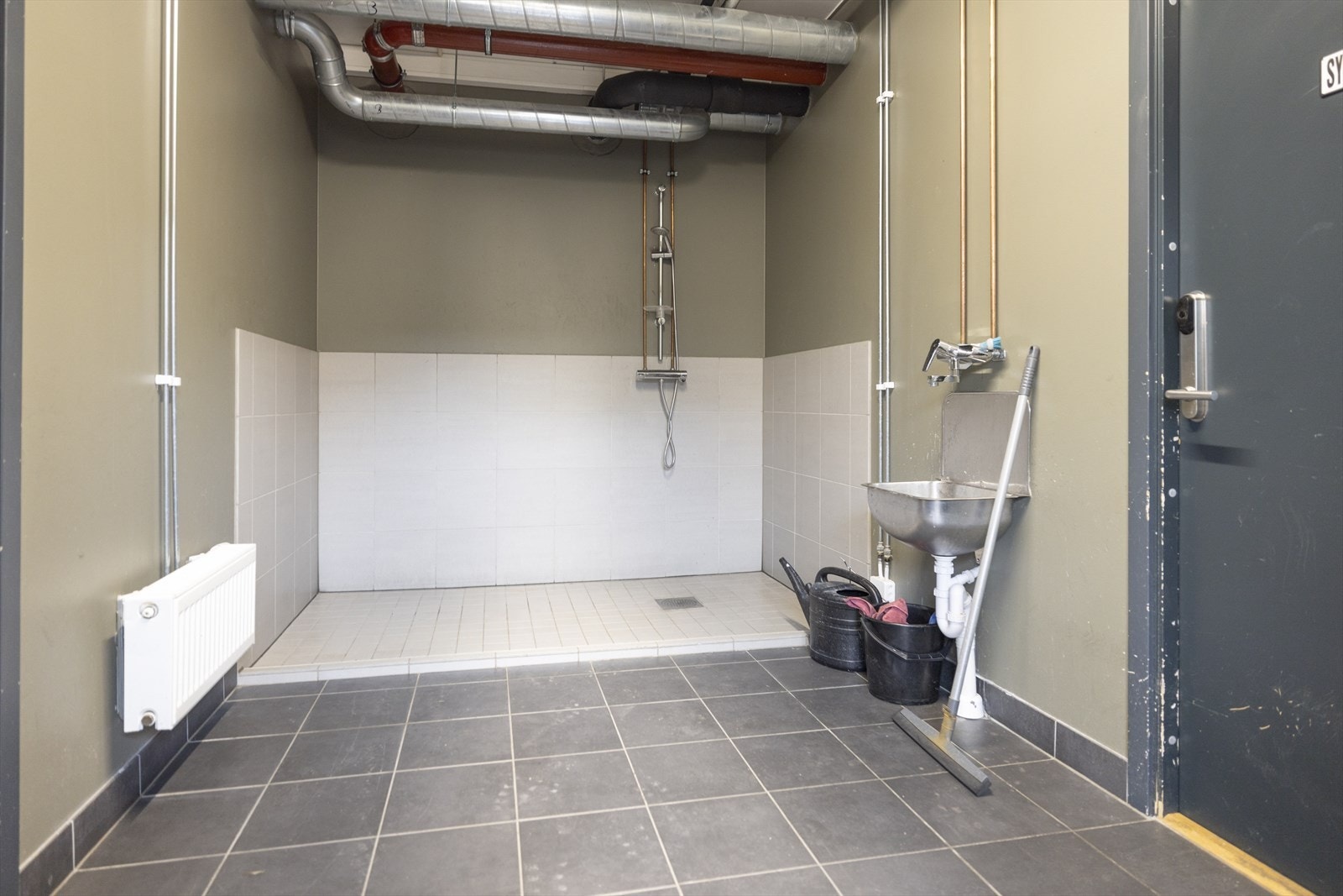 Felles rom til vask av sykler Galleribilde