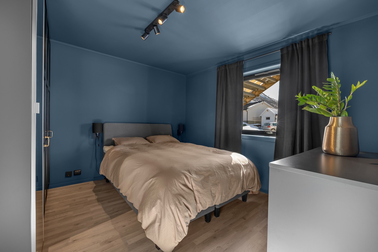 Hovedsoverommet innbydende og romslig, ca. 11 m2 Galleribilde