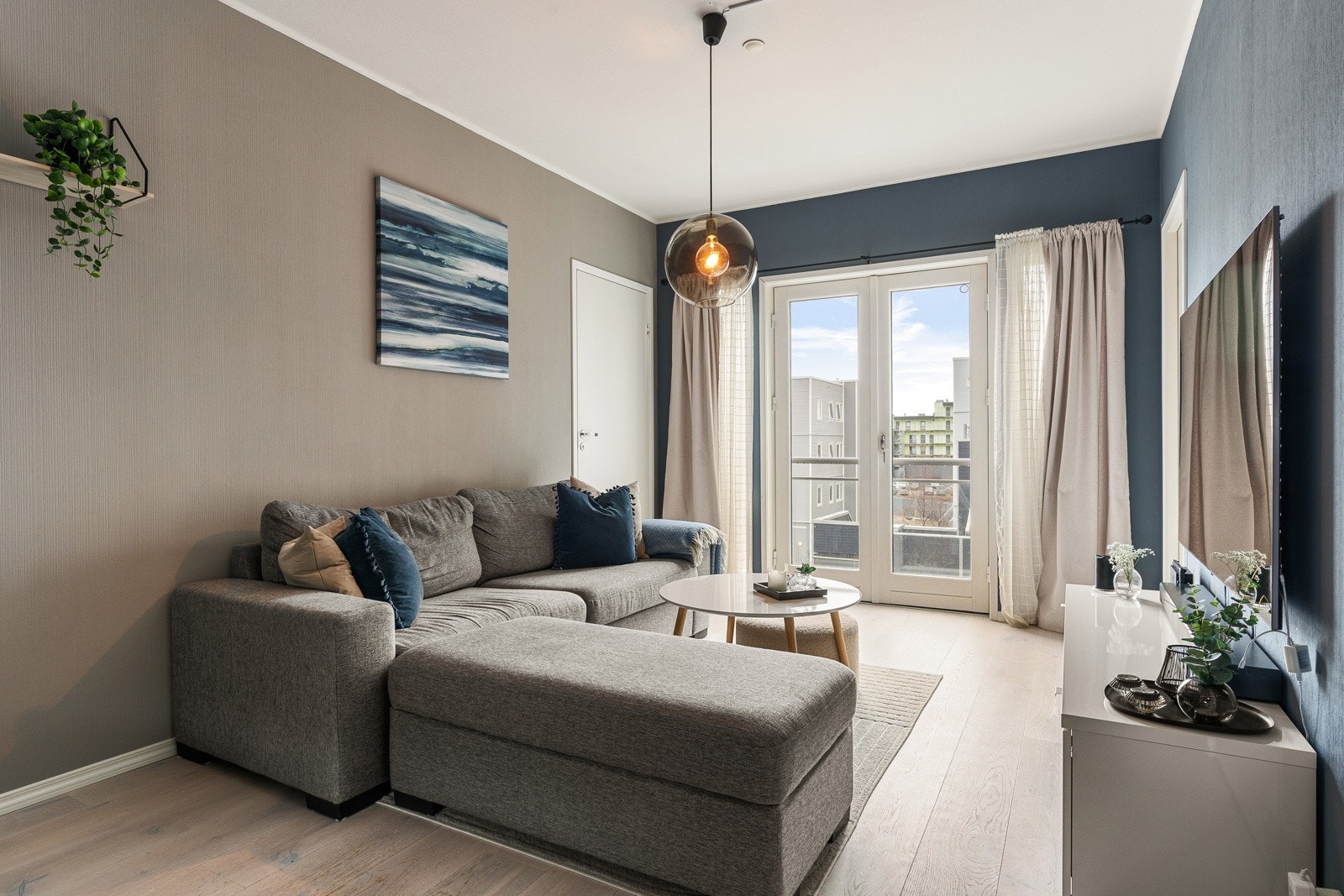 Velkommen til Hjalmar Johansens gate 205 - Flott 3-roms presentert av Inger Alette Eira. Galleribilde