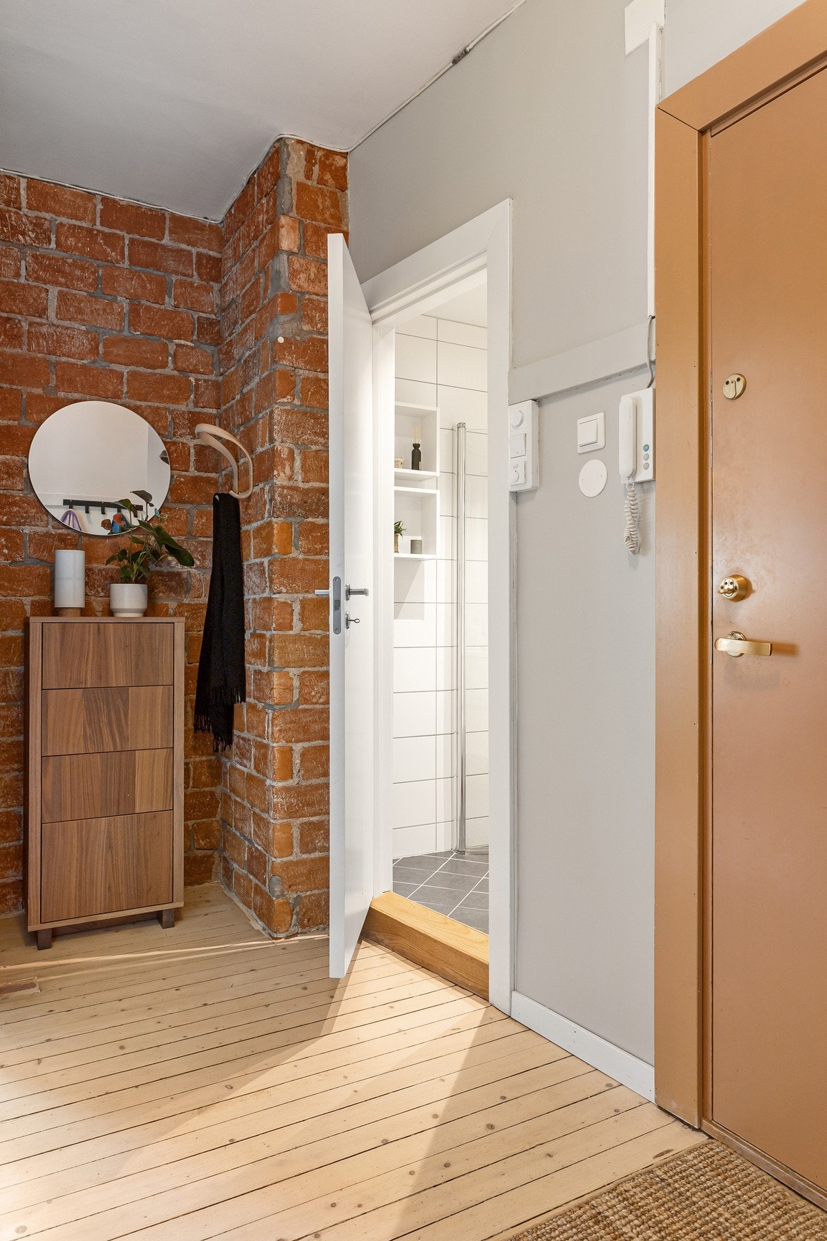 Vi tar en tur inn på badet Galleribilde