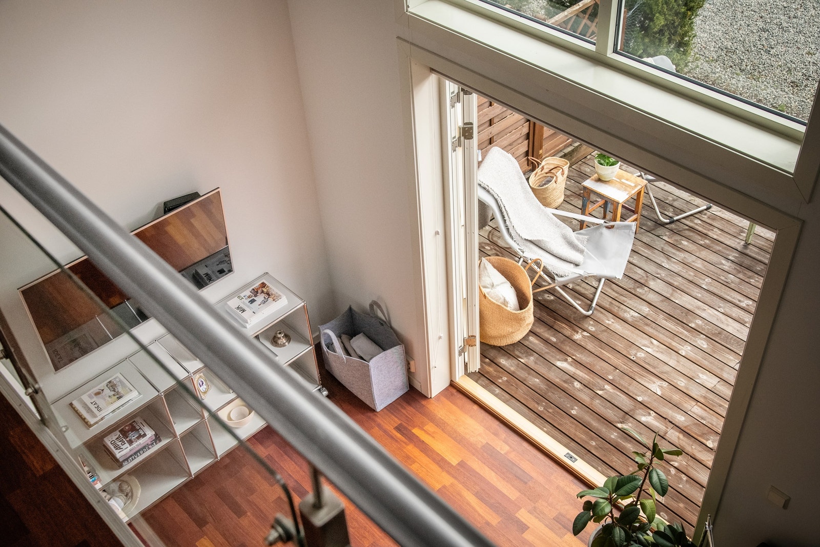 Utgang til leilighetens private uteområde på ca. 20 m². Galleribilde