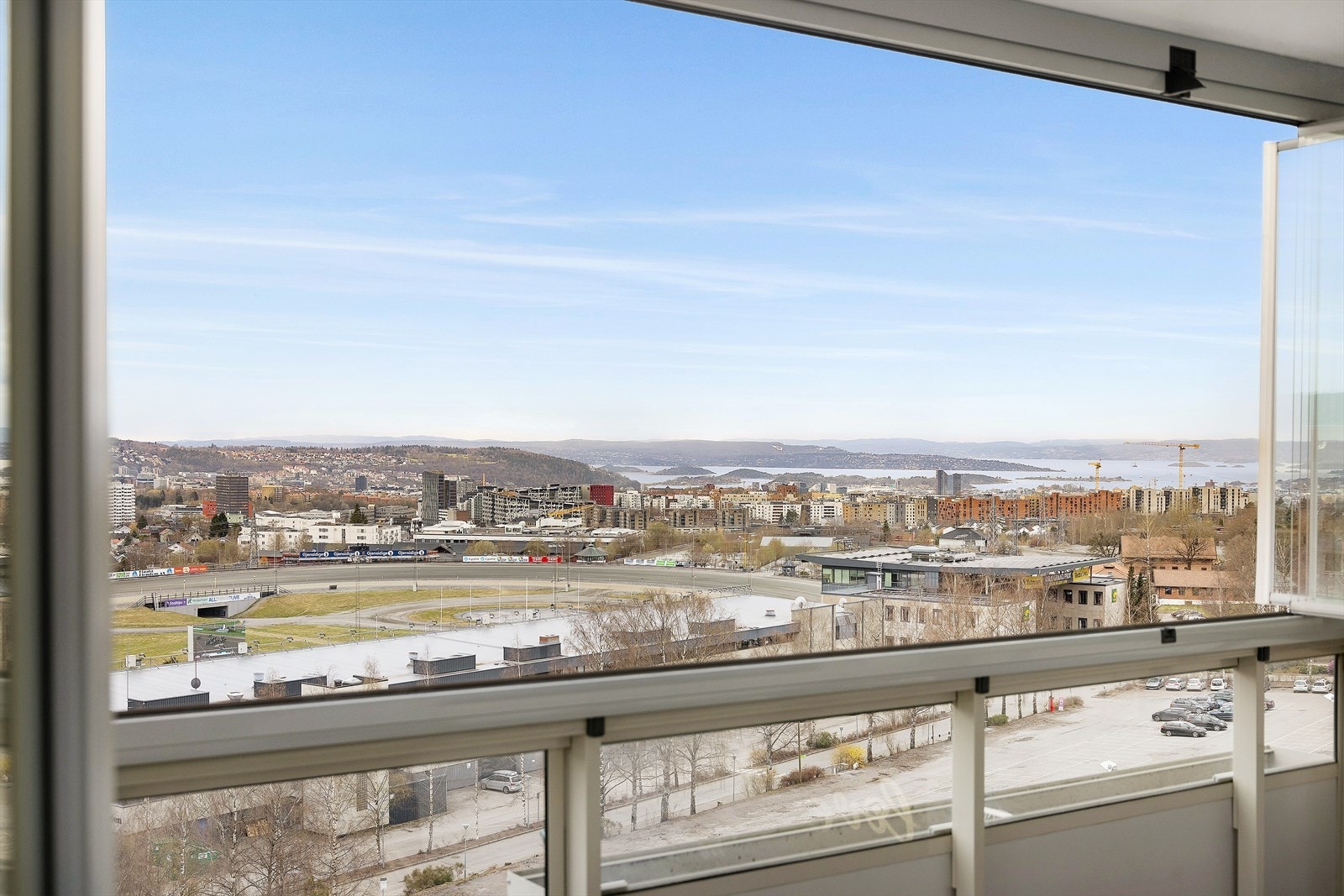 Balkong med skyvbare vinduer Galleribilde