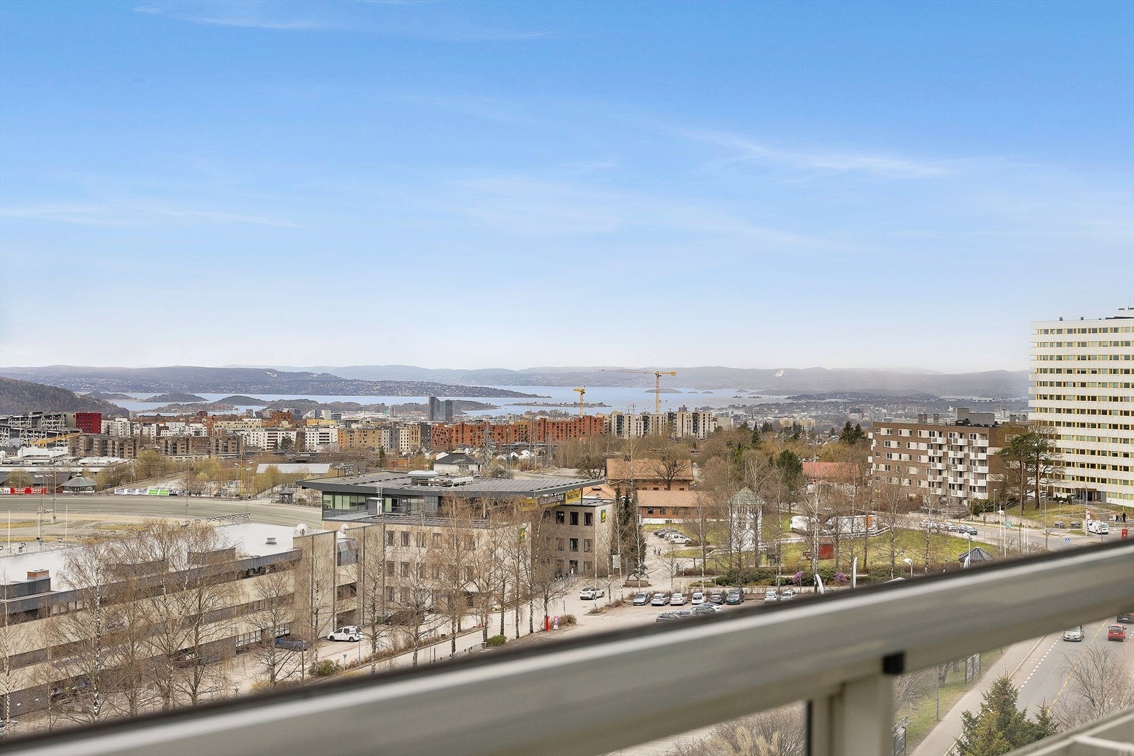 Refstadsvingen 1 presentert av Fredrick A. Haarr i Nordvik eiendomsmegling Galleribilde