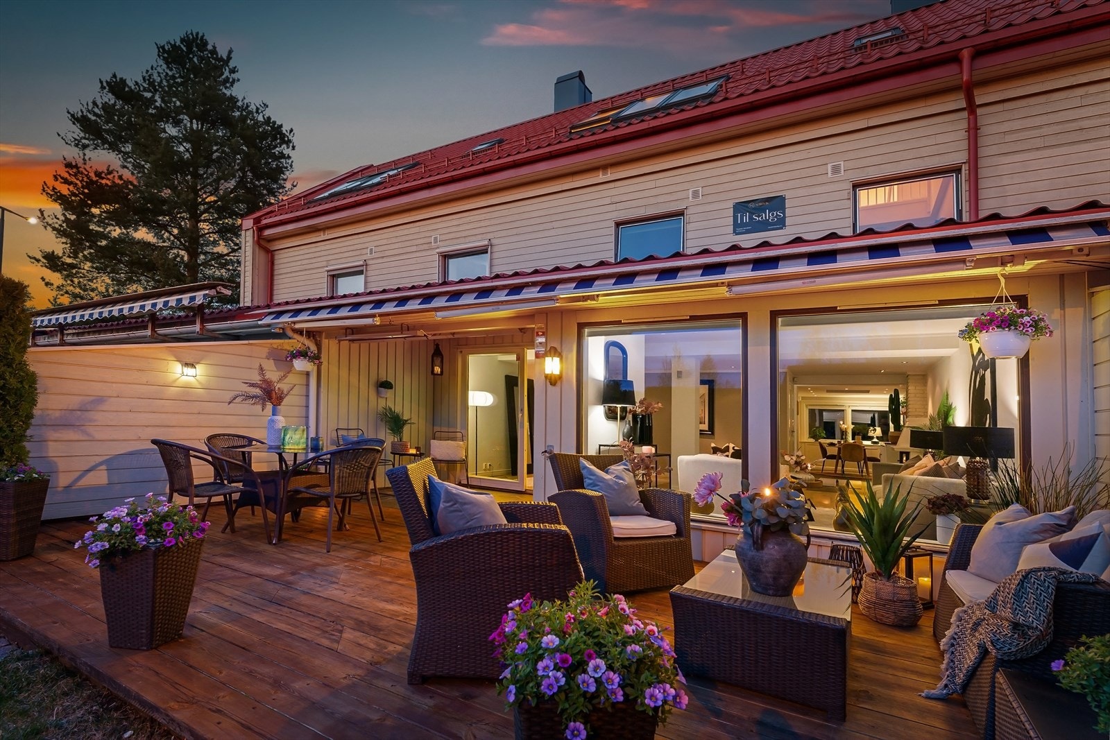 Attraktivt rekkehus med fantastisk beliggenhet, solrik terrasse og hage Galleribilde