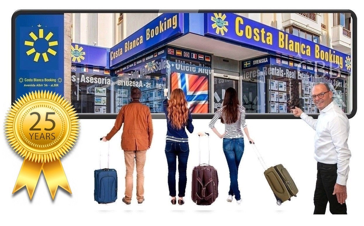 Nå har vi solgt boliger på Costa Blanca nord i 25 år.
Velkommen innom for en boligprat!
mvh Per-Ivar Strømsnes - daglig leder Galleribilde