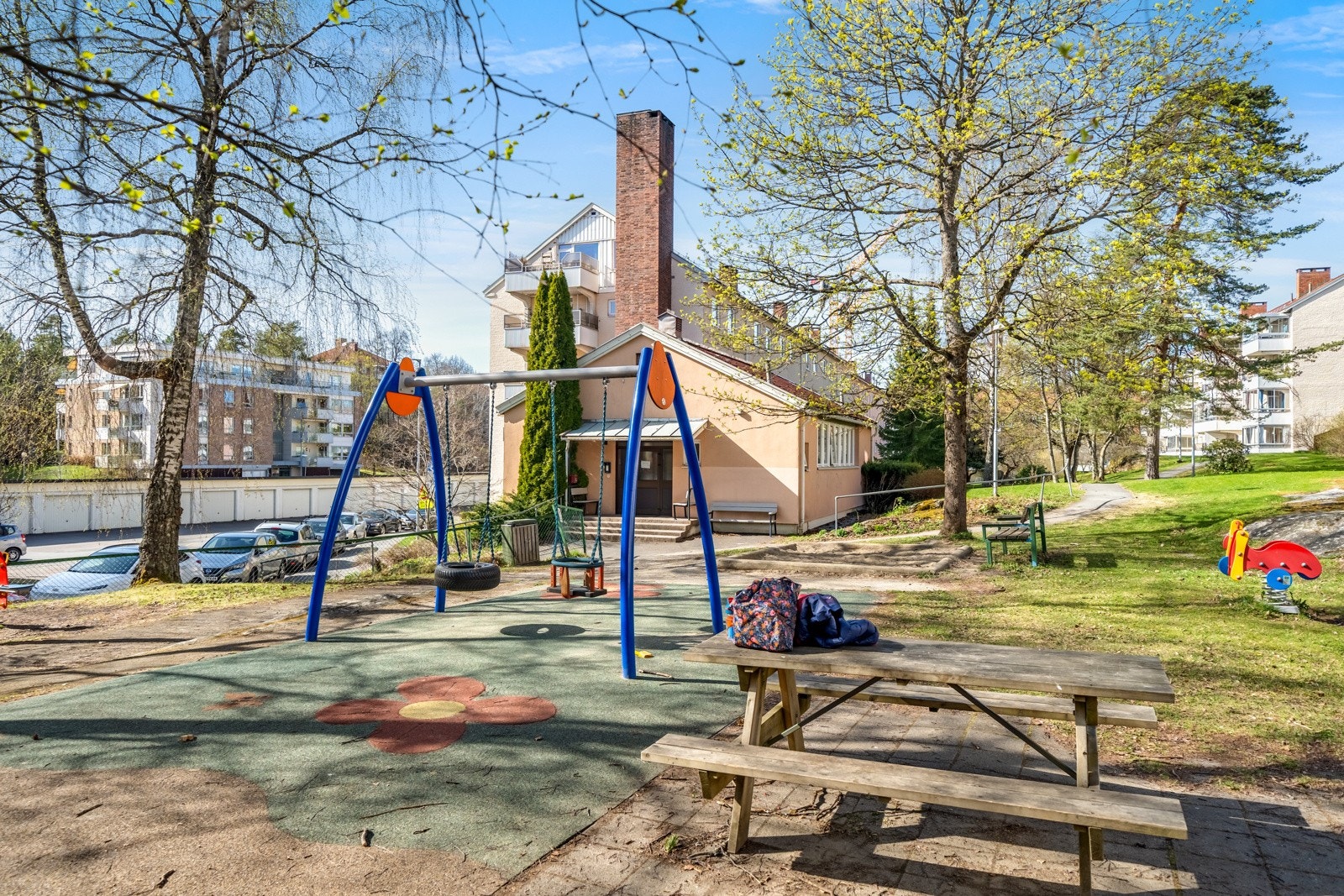 Det er lagt til rette for at barn skal trives i borettslaget. Galleribilde