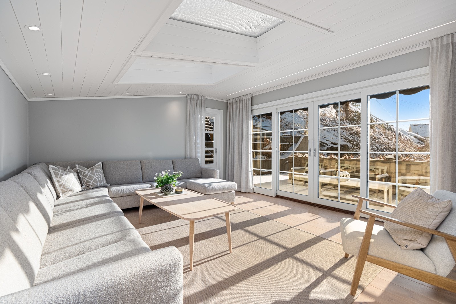 Loftstue i tilknytning til kjøkkenet oppe. Galleribilde