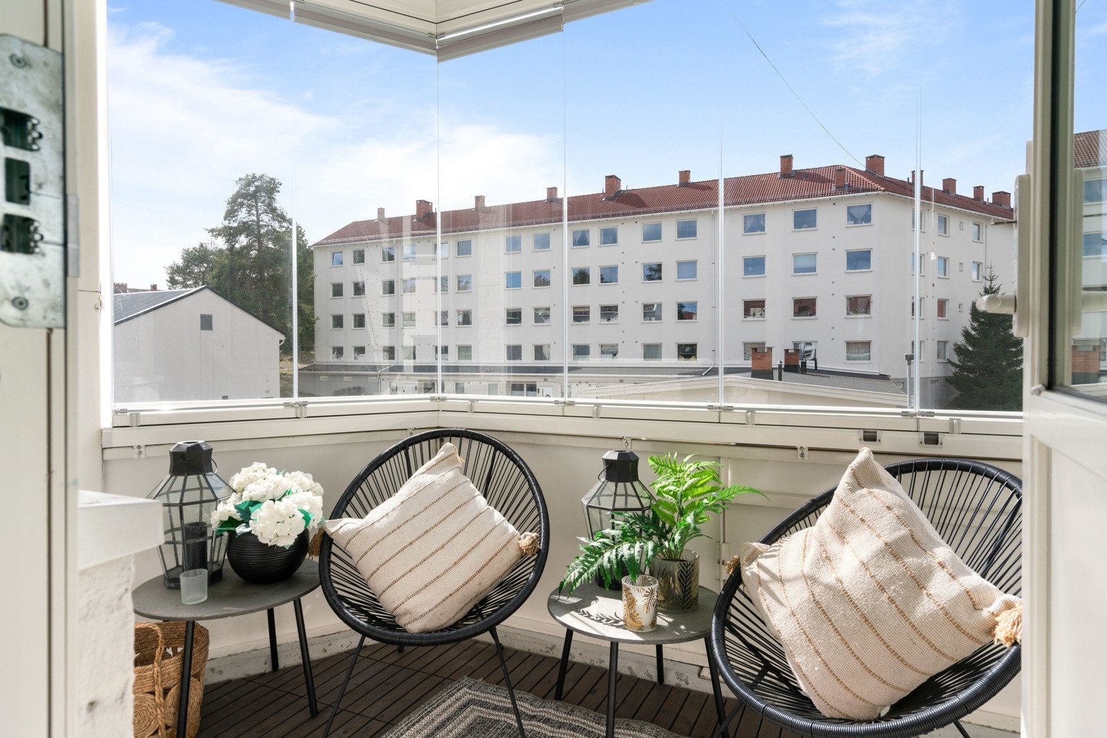 Boligen byr med en vestvendt balkong med fin størrelse på ca. 6 kvm. Galleribilde