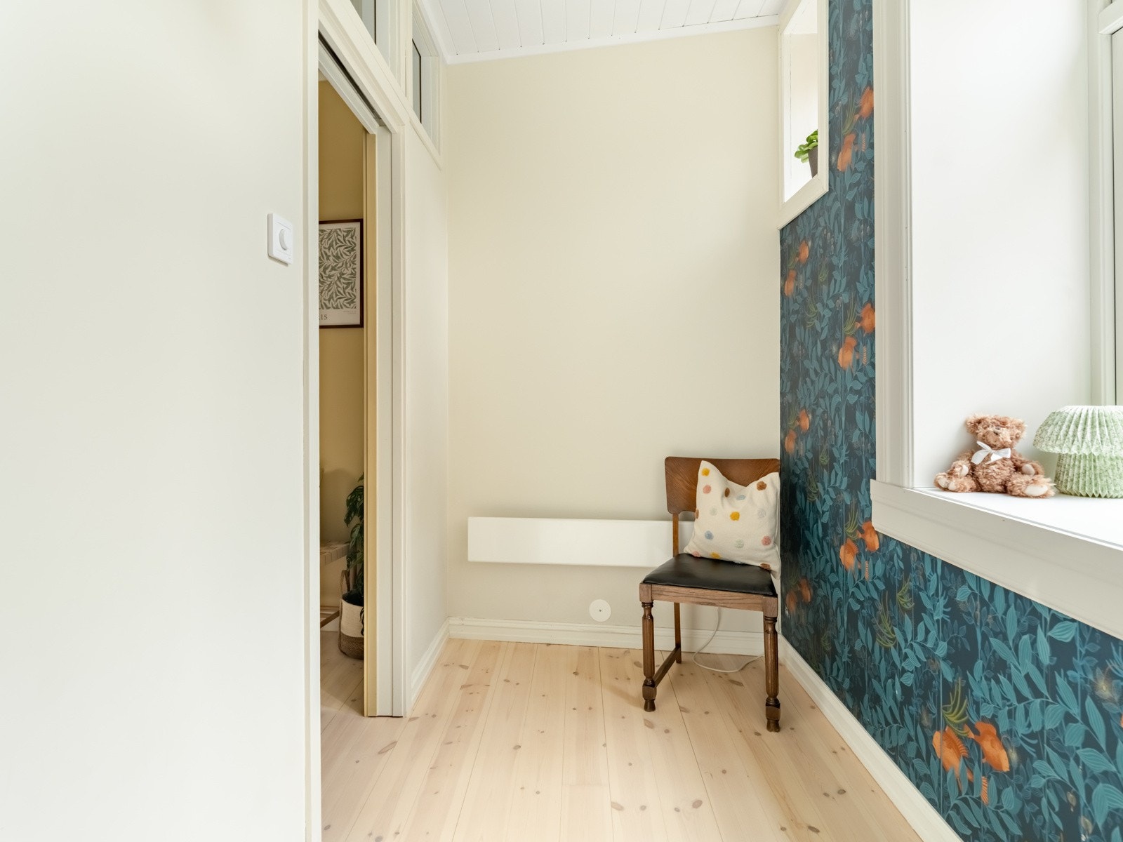 I dette hjørnet har dagens eiere hatt en kontorpult stående. Galleribilde