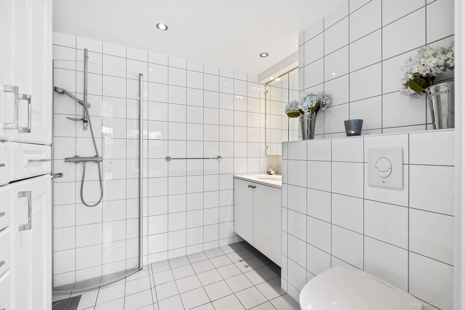 Hovedsoverommet har direkte adkomst til eget bad. Galleribilde