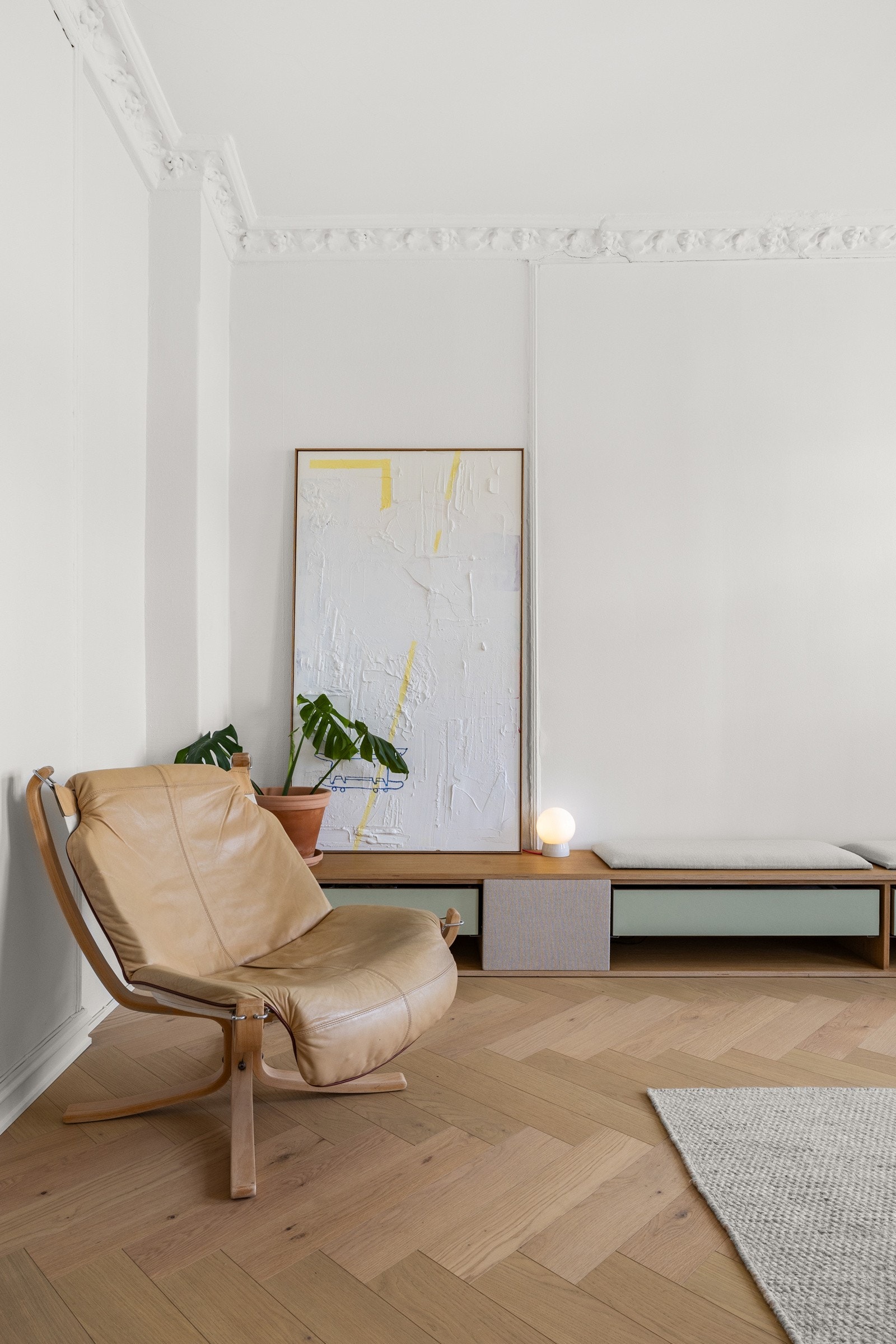 Leiligheten var på forsiden av Bo Bedre nr. 11 i 2023, med 10 siders artikkel. Galleribilde