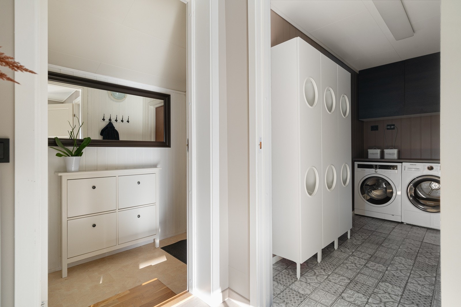 Praktisk vaskerom som ligger i tilknytning til gangen i 1. etasje. Galleribilde