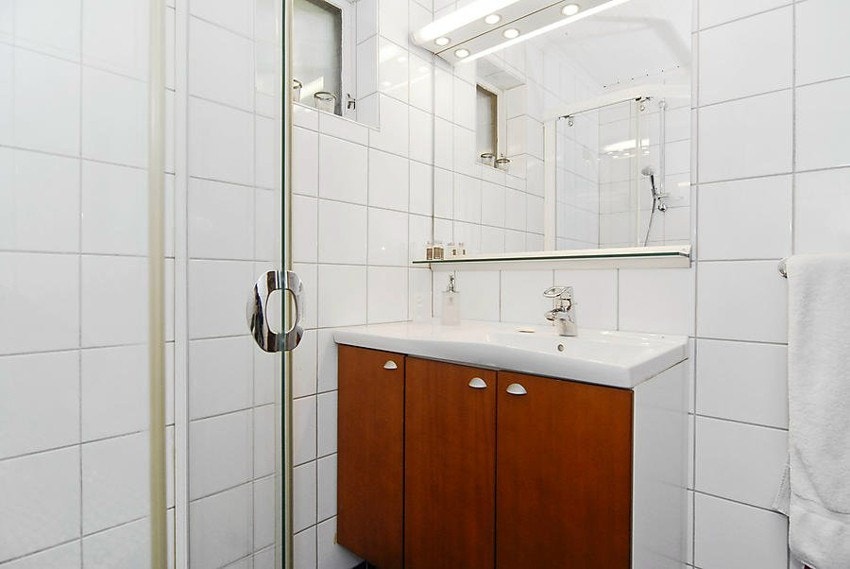 Lyst og tidsløst bad. Galleribilde