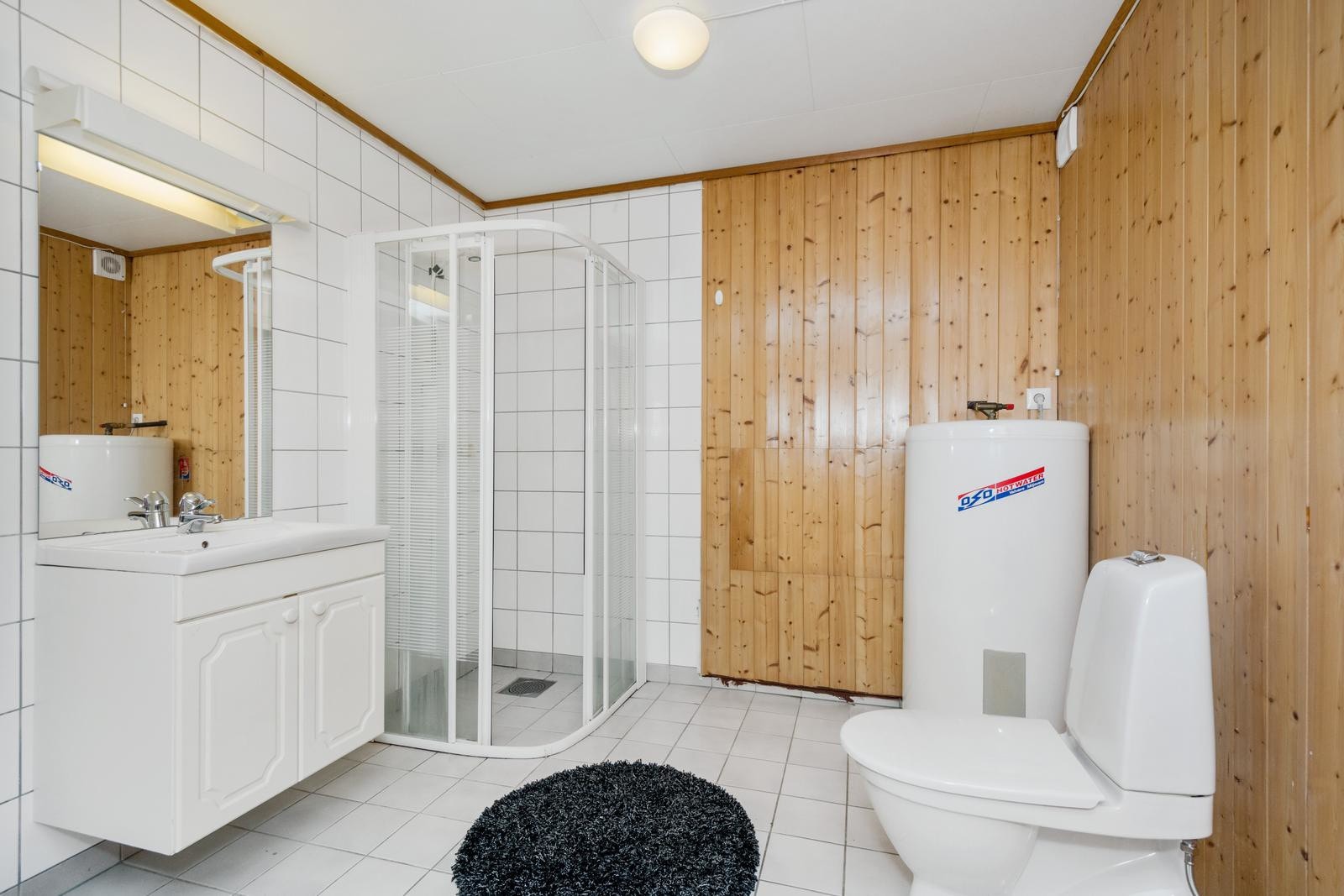 Underetasje i anneks Galleribilde