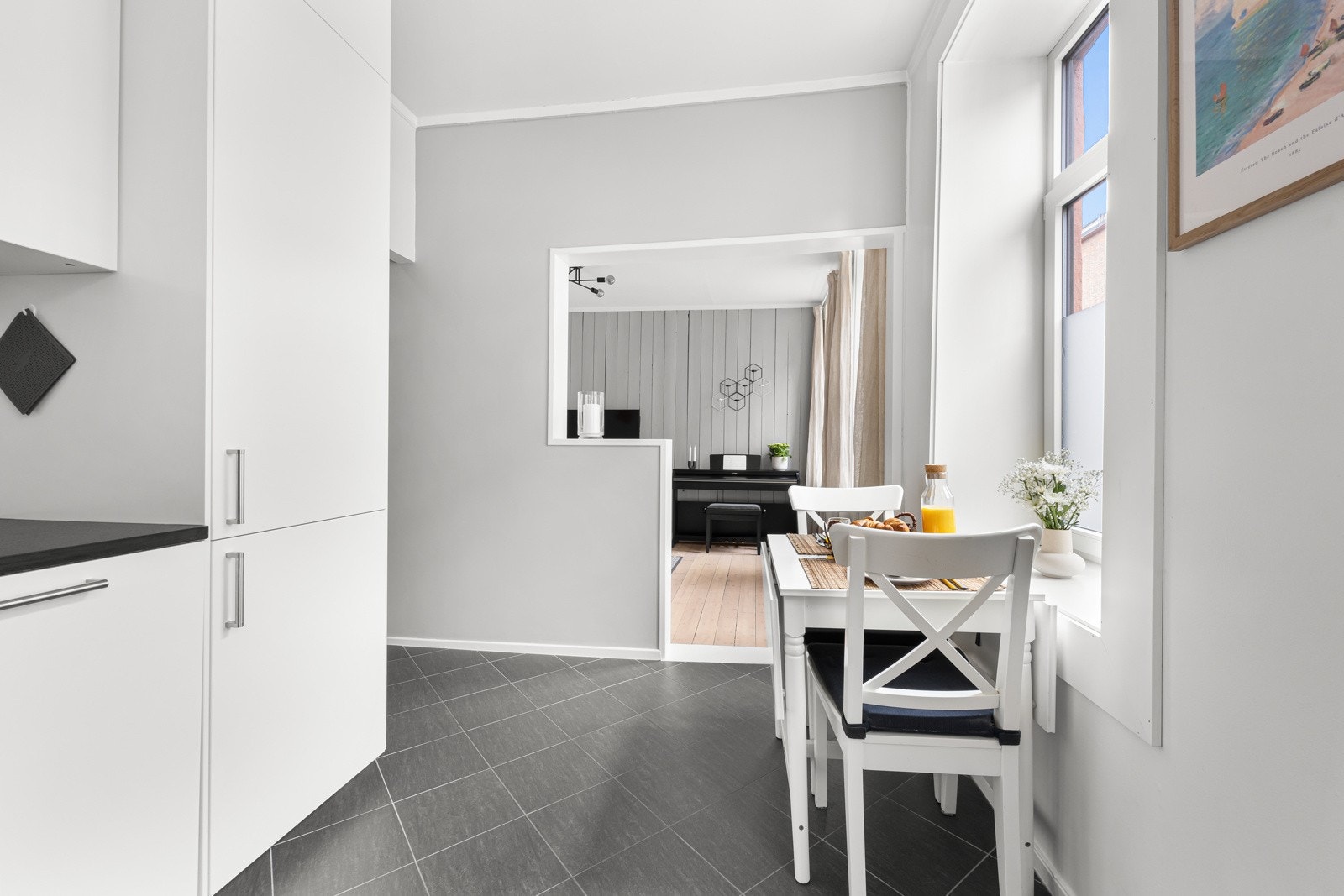 - Romslig leilighet med store rom. - Galleribilde