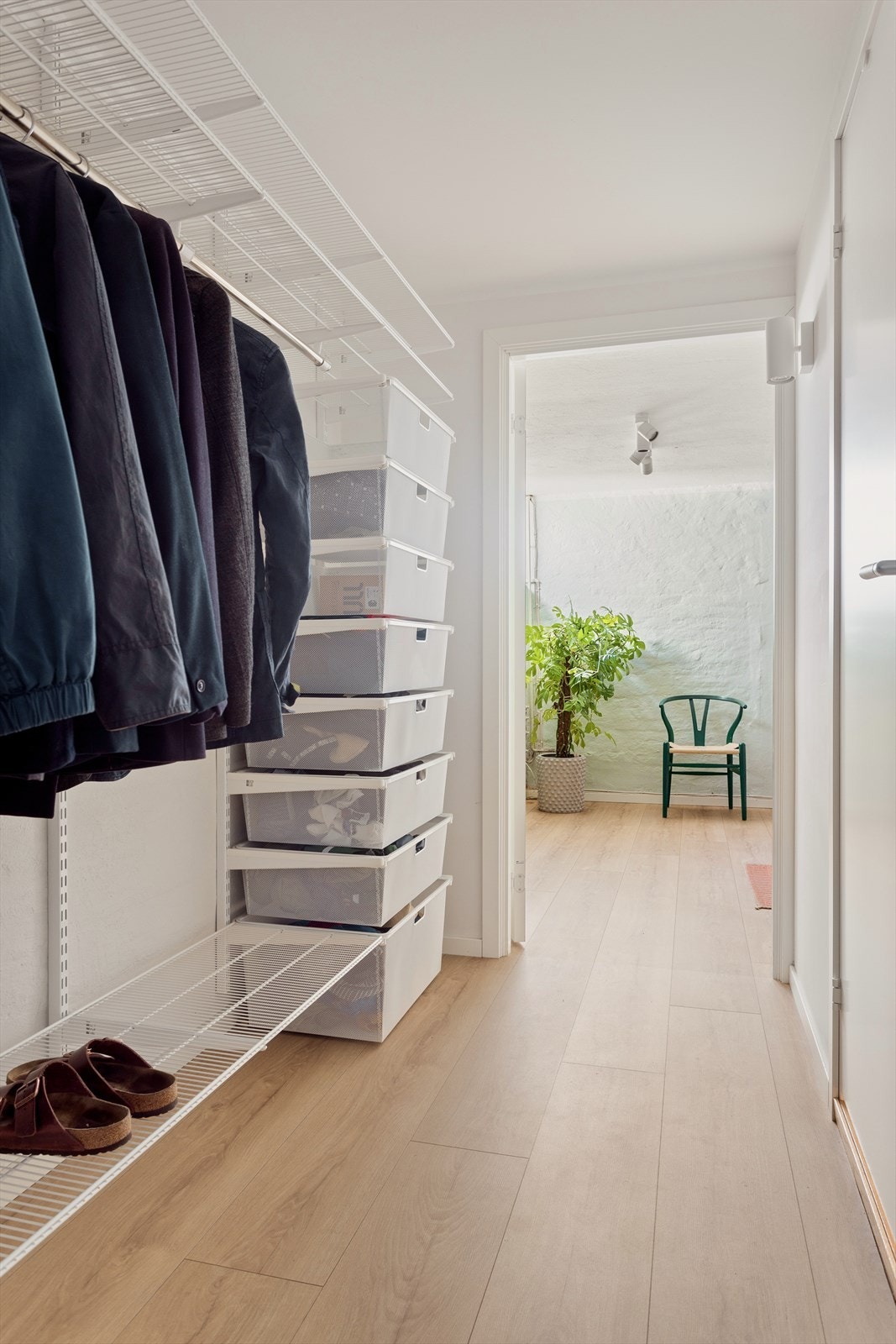 Kjellergulvet ble gravd ut og støpt på nytt under oppussingen i 2019. Galleribilde