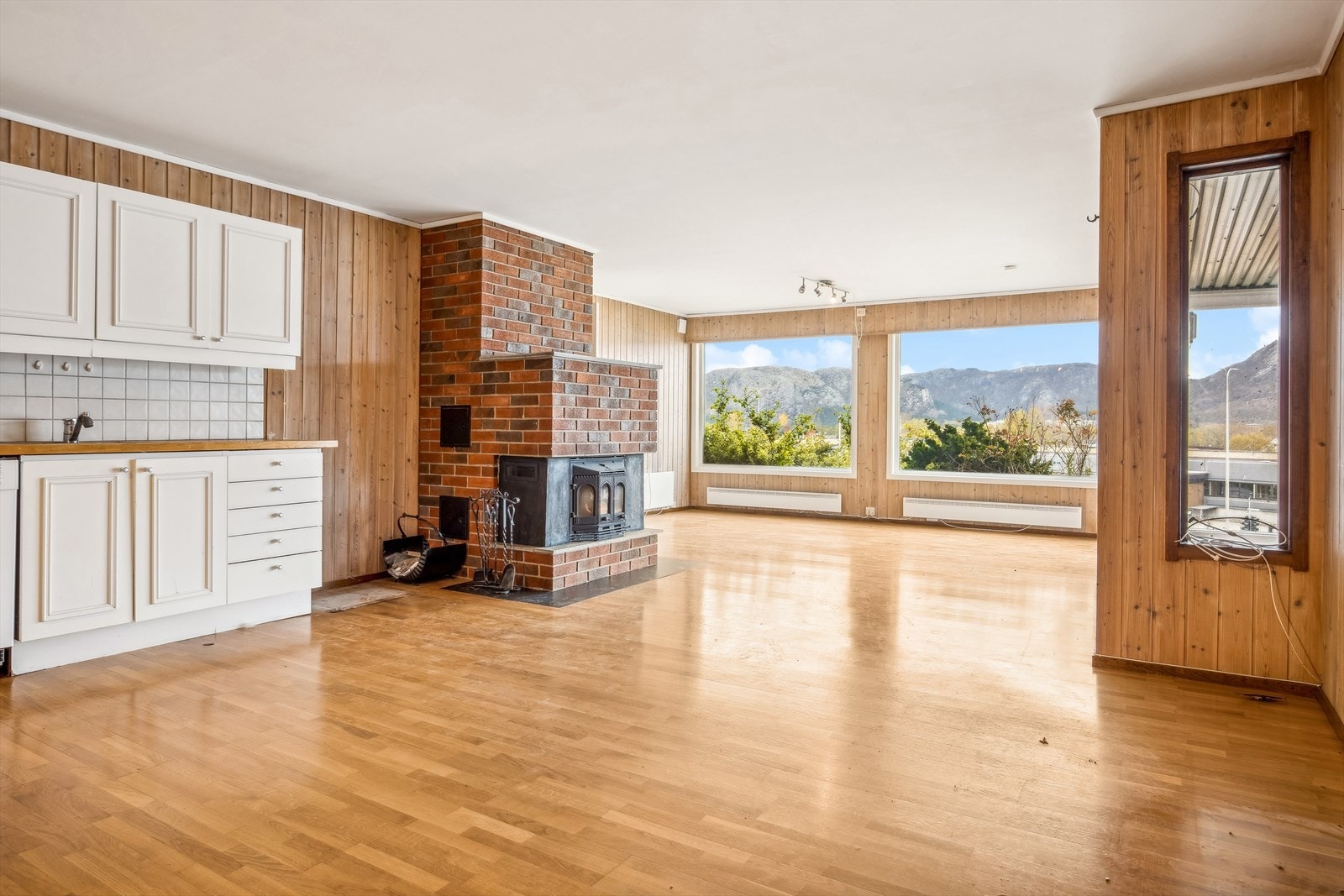 Leilighet - Åpen stue- og kjøkken løsning Galleribilde