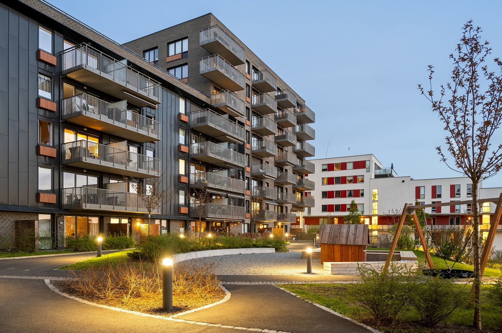 Ryddig borettslag med flotte fellesarealer. Galleribilde